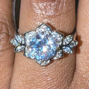 High Quality Flower/Leaf Real Moissanite Engagement Ring 925 Sterling Silver Sz6